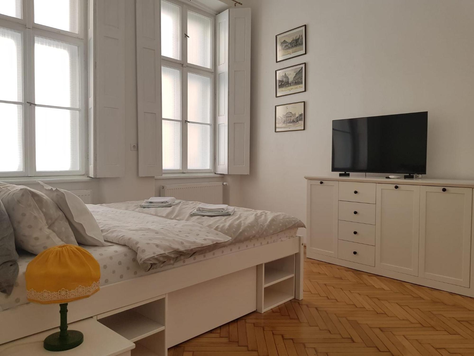 Liberte Apartments Oradea Oda fotoğraf