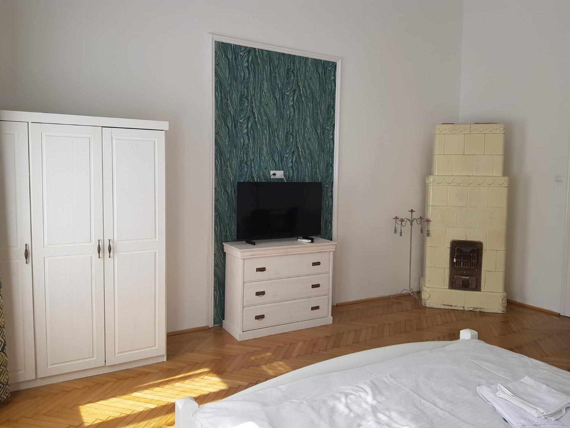Liberte Apartments Oradea Oda fotoğraf